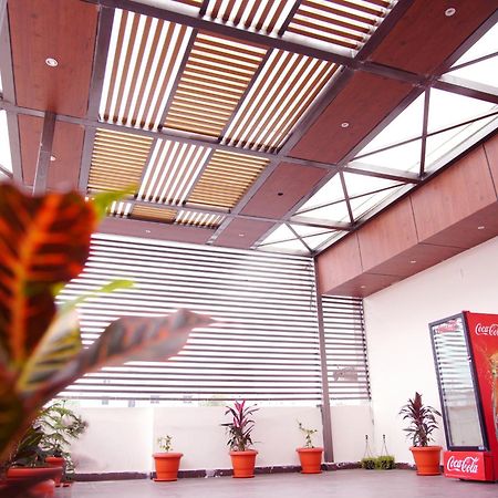 Sunshine Residency Hotel Mancherāl Exterior foto